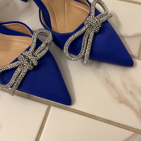 Zara Shoes - Zara embellished bow heels